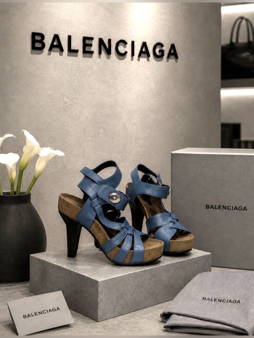 Balenciaga Runway Strappy Platform Heel Leather Marlin Blue Shoes Sandals 39.5